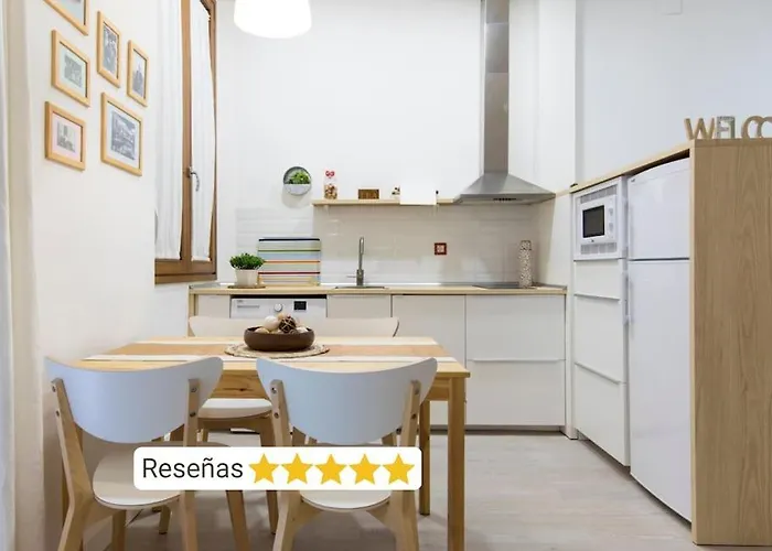 Moderno En Casco Historico + Desayuno! Apartman